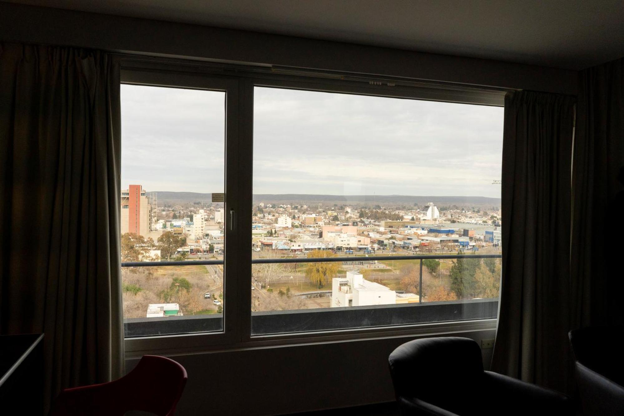 Hotel NEU 354 Neuquén Buitenkant foto