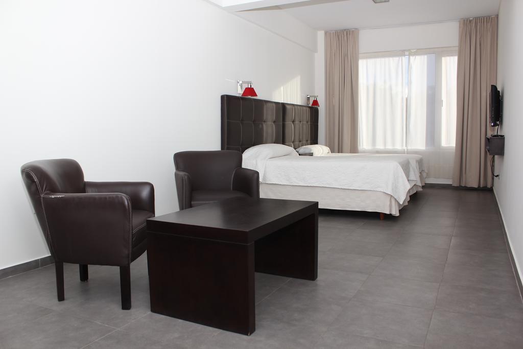 Hotel NEU 354 Neuquén Kamer foto
