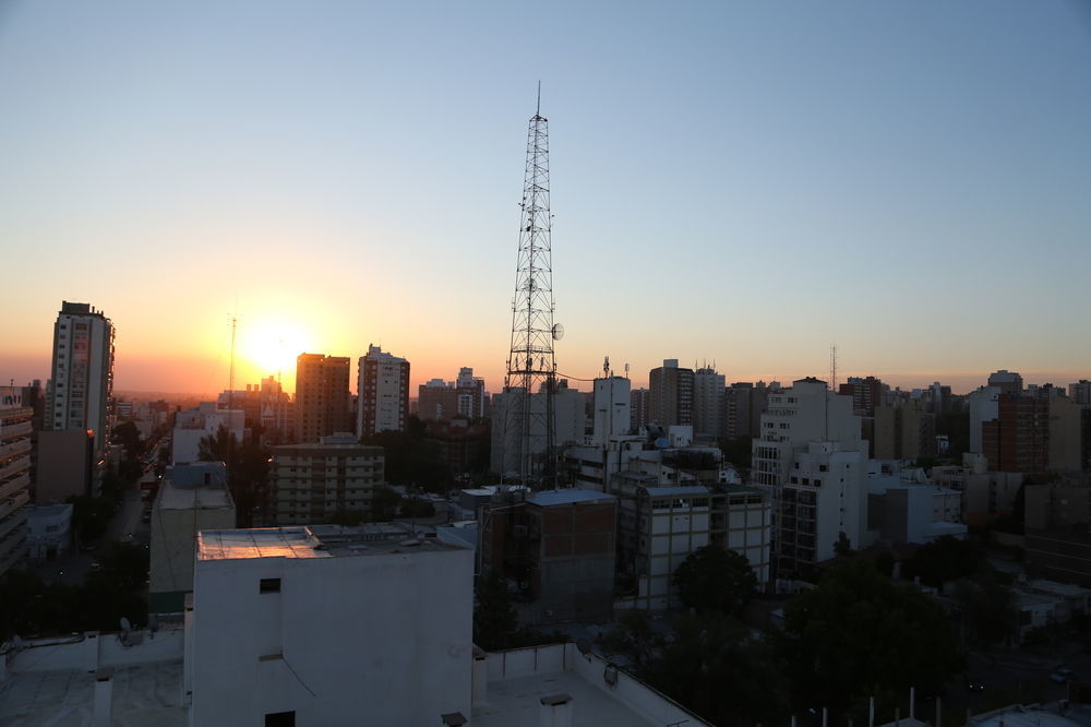 Hotel NEU 354 Neuquén Buitenkant foto